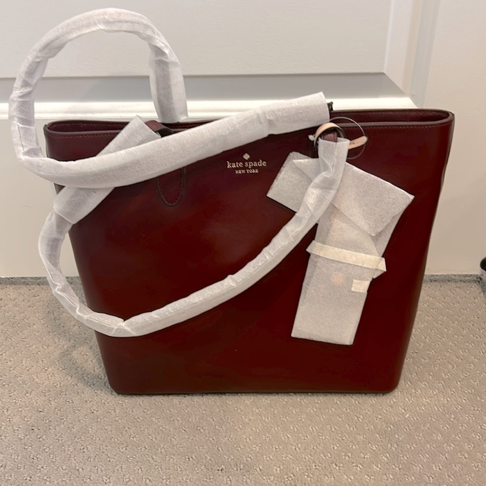 Kate Spade Kerri Medium Tote in cherrywood BNWT